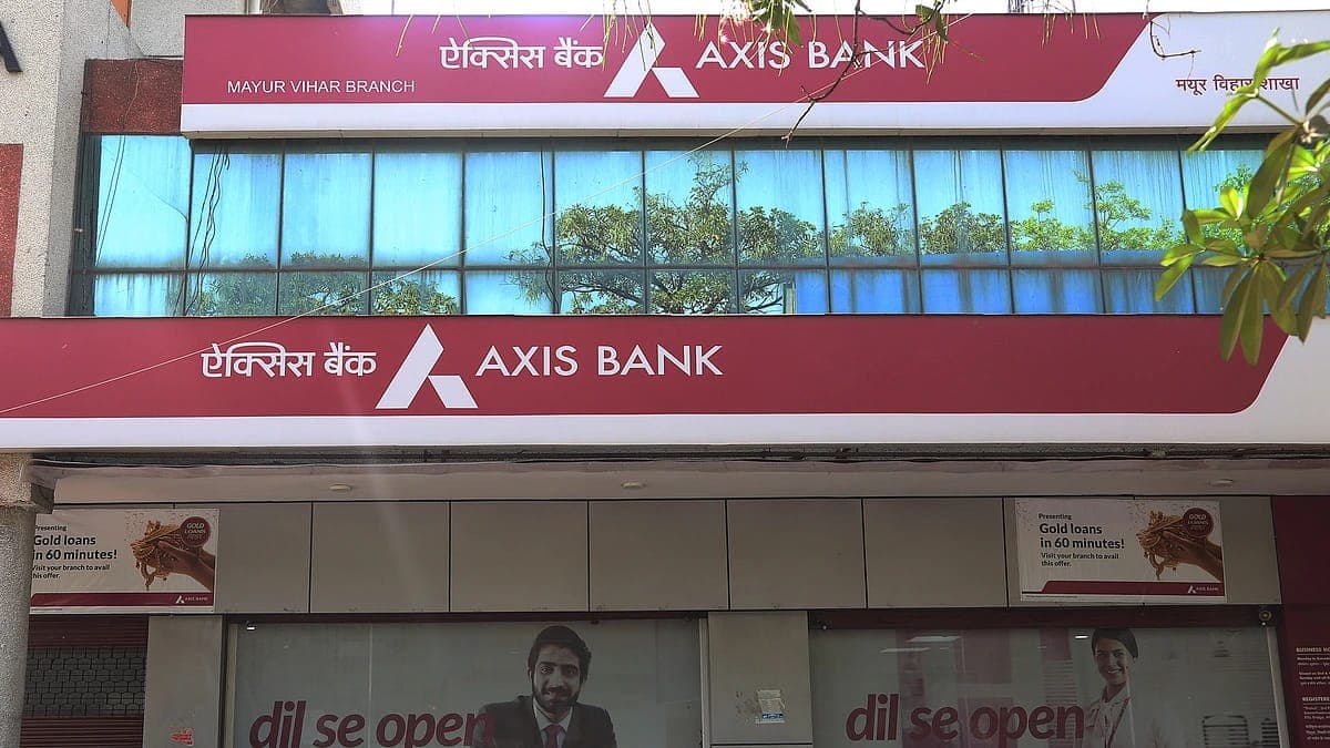 Axis Bank Shares Drop 5% After Quarterly Profit Miss